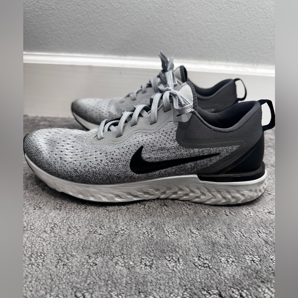Nike Odyssey Reacts Men’s Size 9
